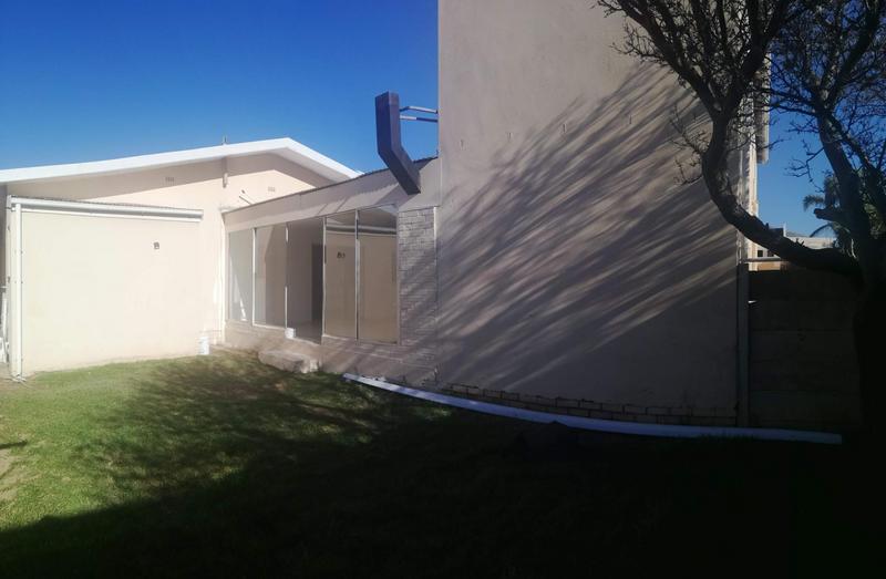 To Let 3 Bedroom Property for Rent in Dobson Western Cape